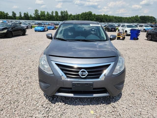 2019 NISSAN VERSA SV 5