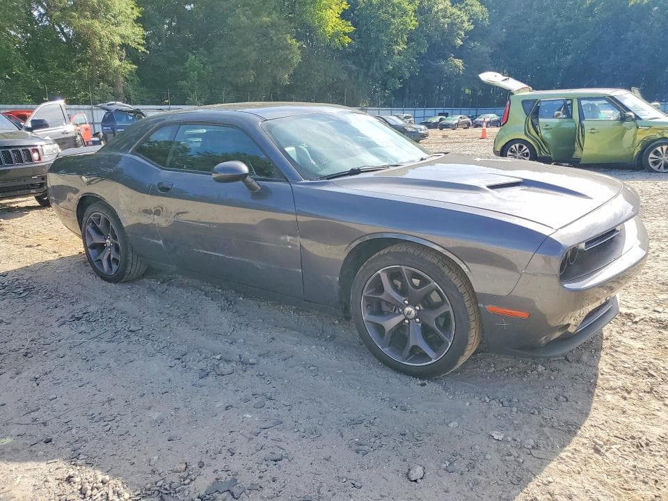 2019 DODGE CHALLENGER SXT 4