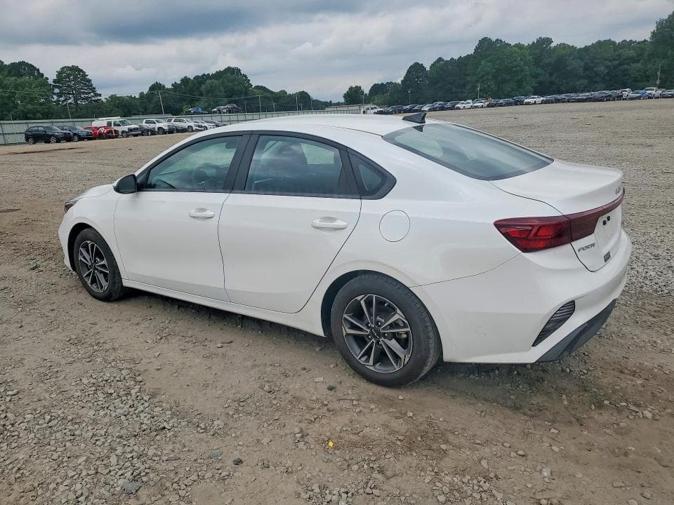 2024 KIA FORTE LXS 2