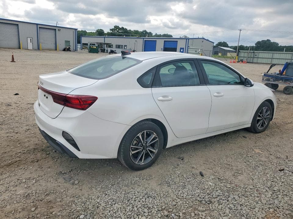 2024 KIA FORTE LXS 3