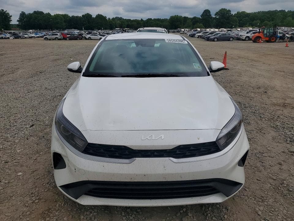 2024 KIA FORTE LXS 5