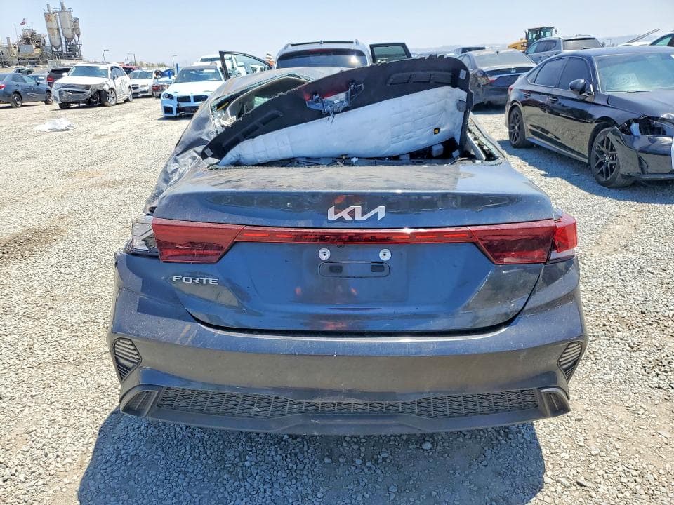 2023 KIA FORTE LXS 6