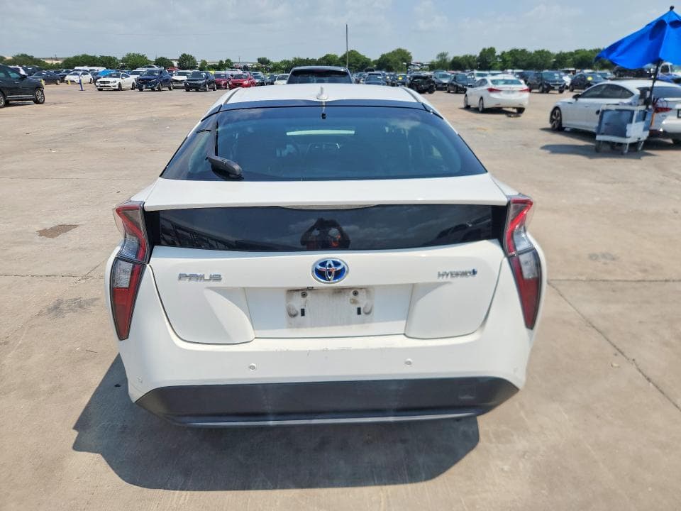 2017 TOYOTA PRIUS TWO 6