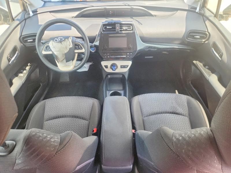 2017 TOYOTA PRIUS TWO 8