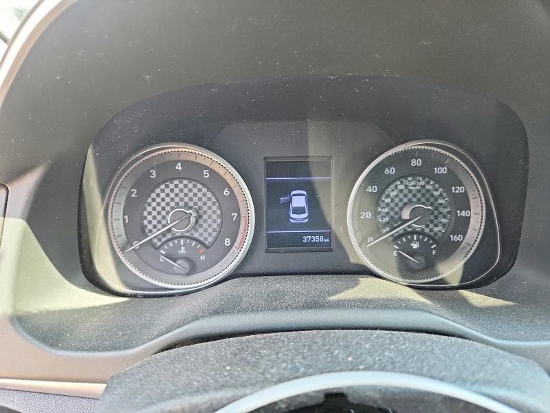 2020 HYUNDAI ELANTRA LIMITED 9