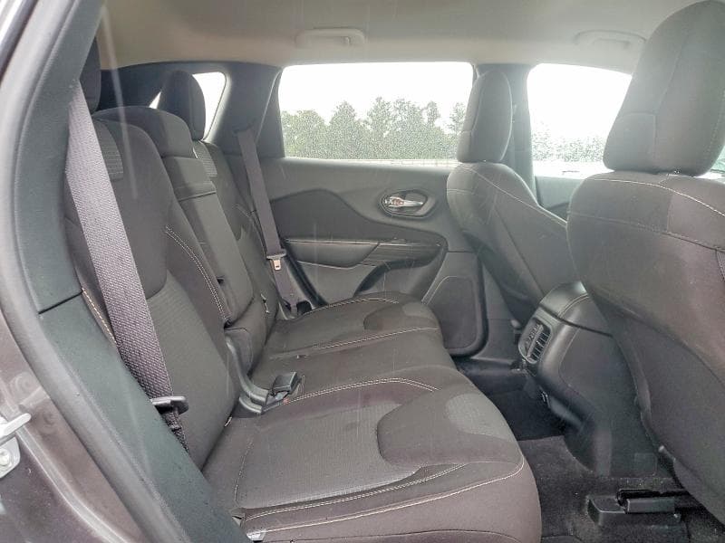 2017 JEEP CHEROKEE LATITUDE 11