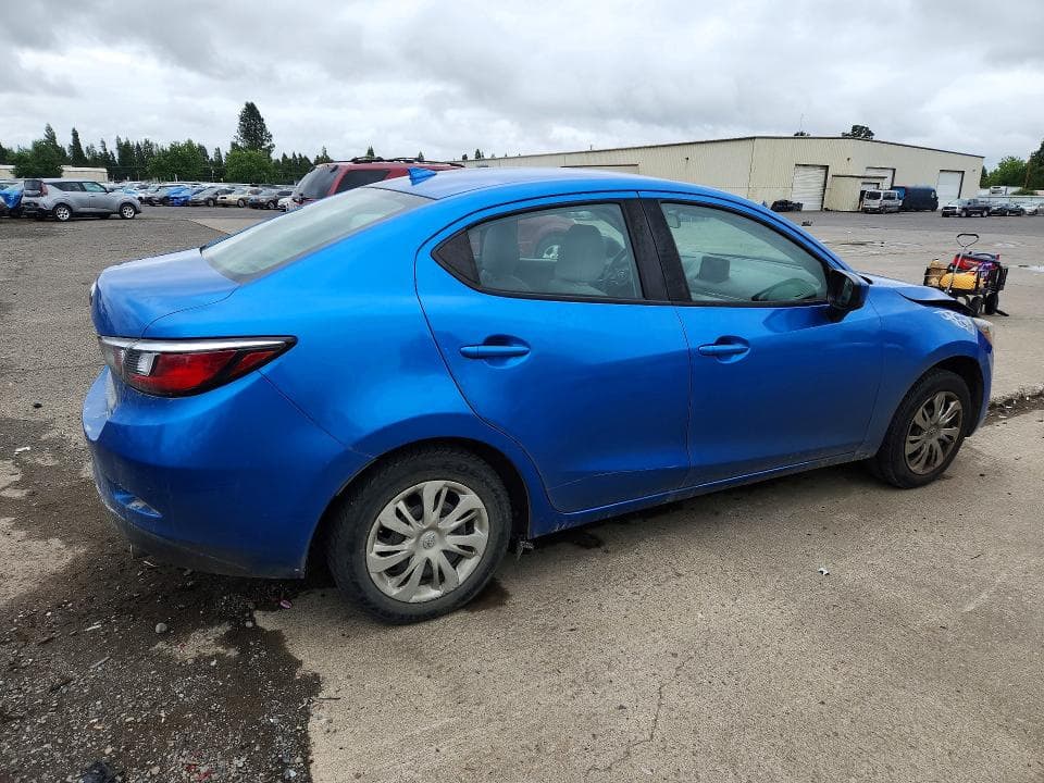 2019 TOYOTA YARIS L 3
