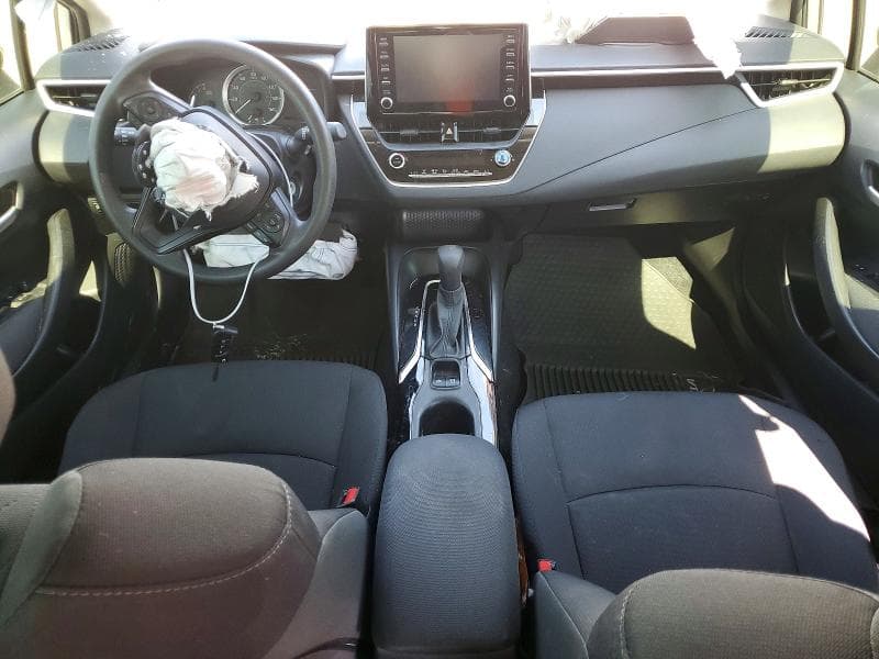 2020 TOYOTA COROLLA LE LE 8
