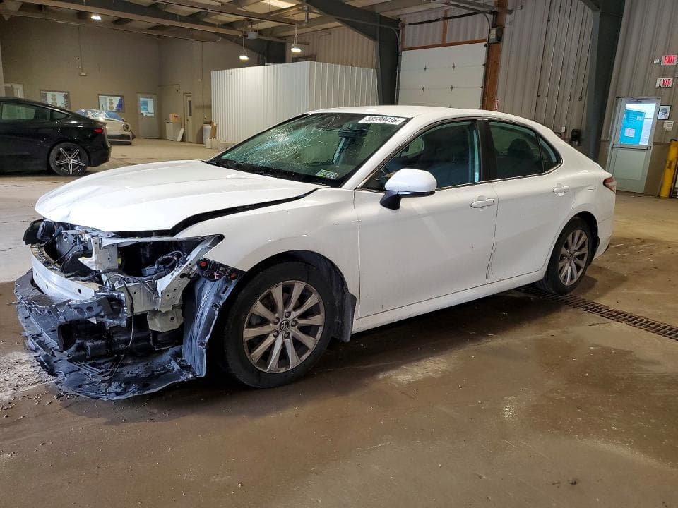 2020 TOYOTA CAMRY LE - 1