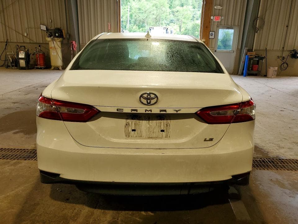 2020 TOYOTA CAMRY LE 6