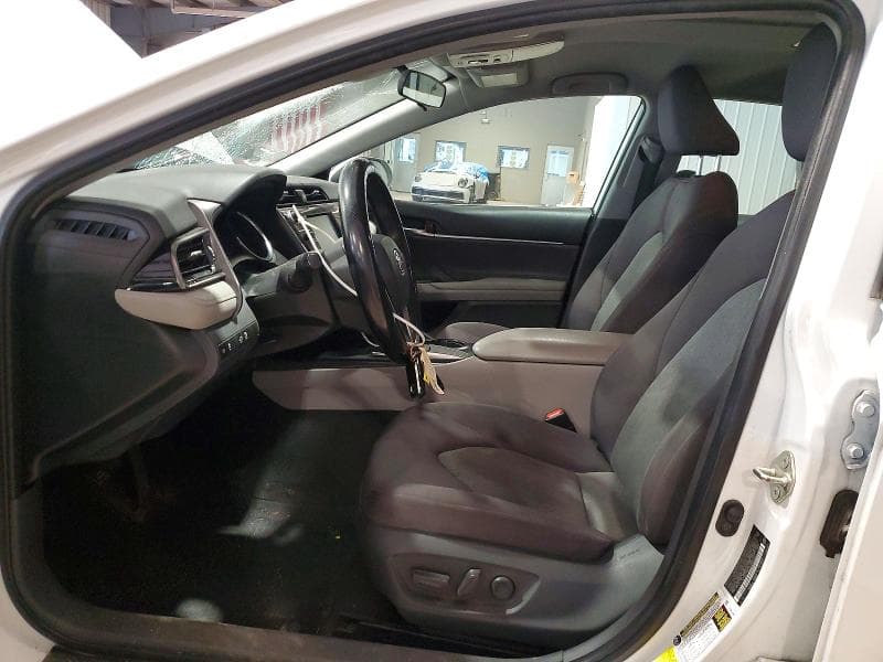 2020 TOYOTA CAMRY LE 7
