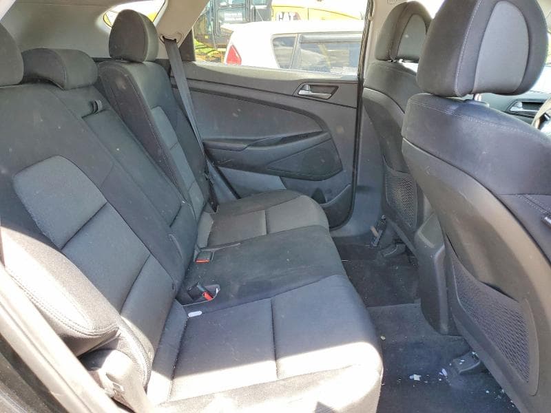 2016 HYUNDAI TUCSON SE 11