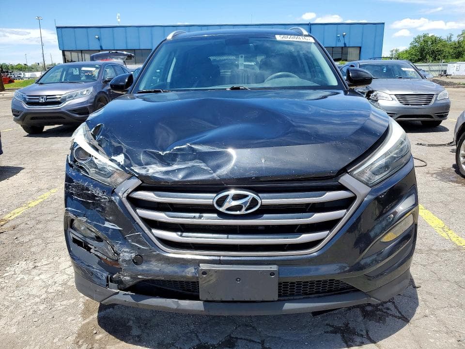 2016 HYUNDAI TUCSON SE 5