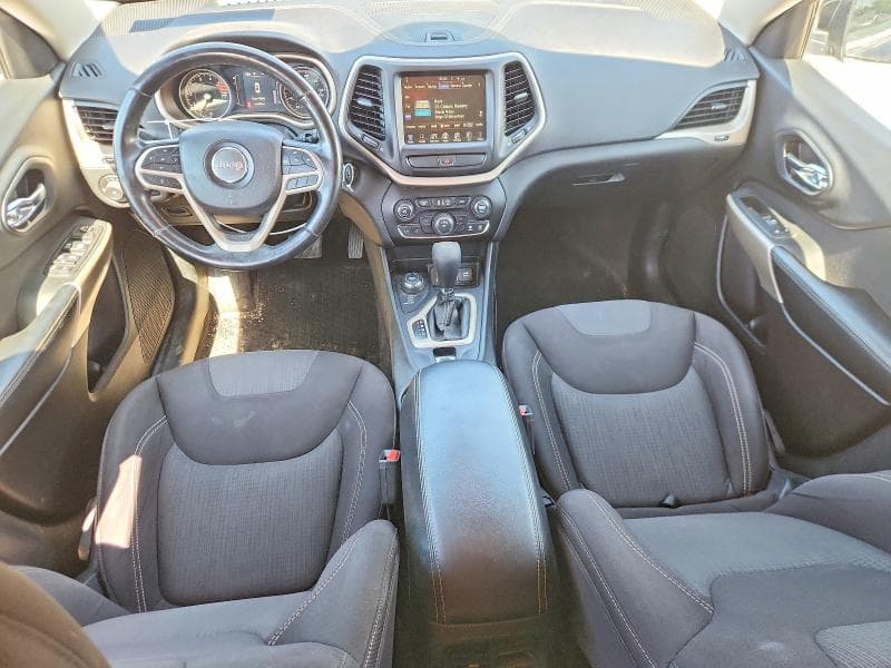 2017 JEEP CHEROKEE LATITUDE 8