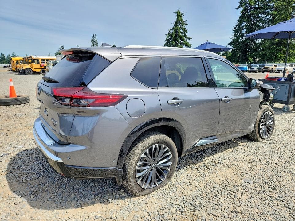 2025 NISSAN ROGUE PLATINUM 3