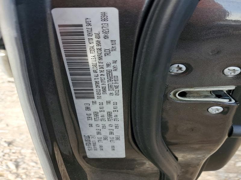 2017 RAM 1500 SLT 12