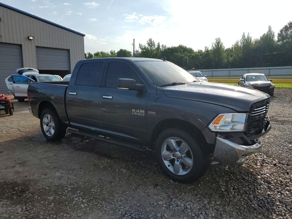 2017 RAM 1500 SLT 4