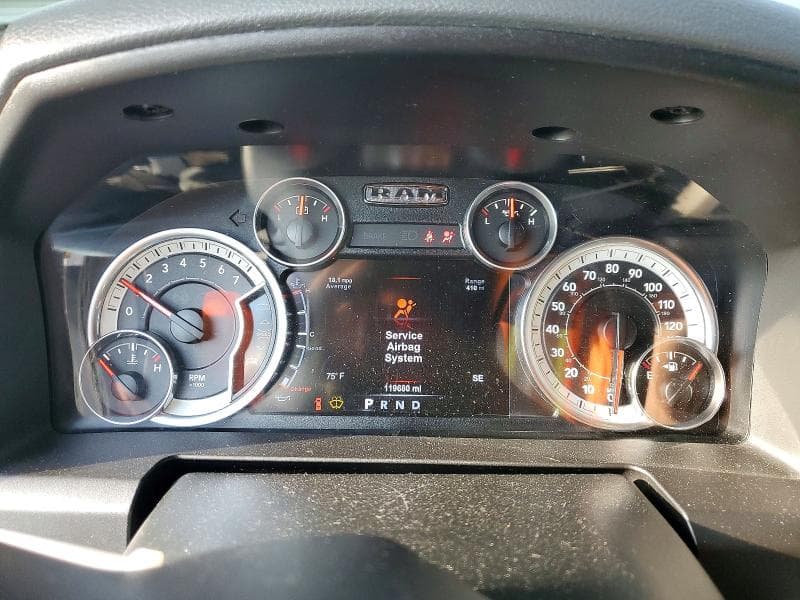 2017 RAM 1500 SLT 9