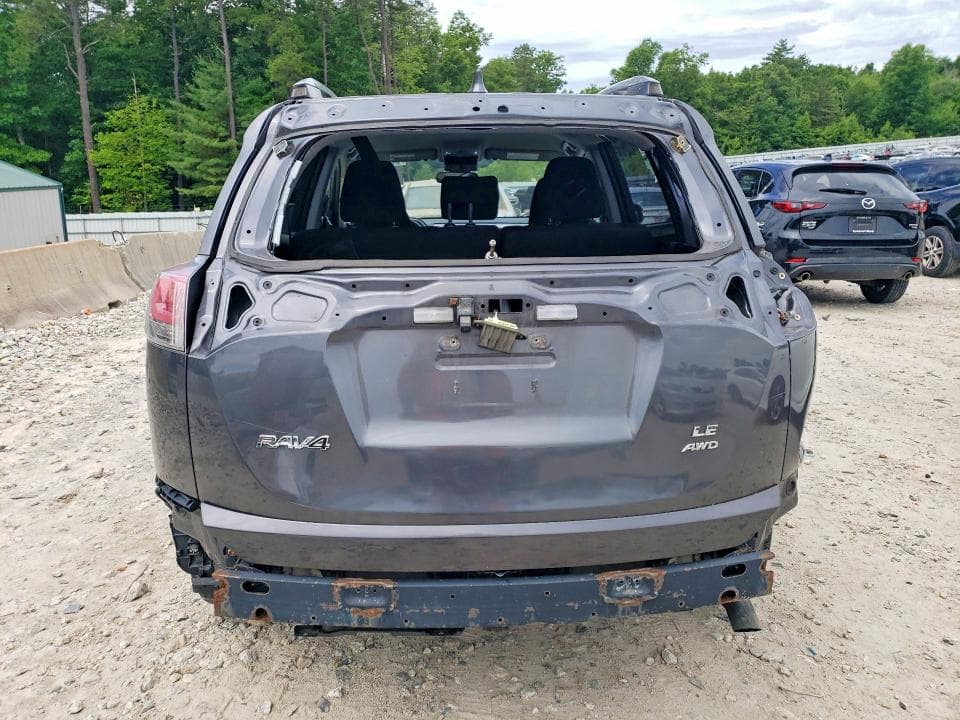 2018 TOYOTA RAV4 LE 6