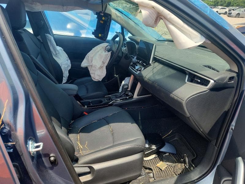 2024 TOYOTA COROLLA CROSS XLE XLE 7
