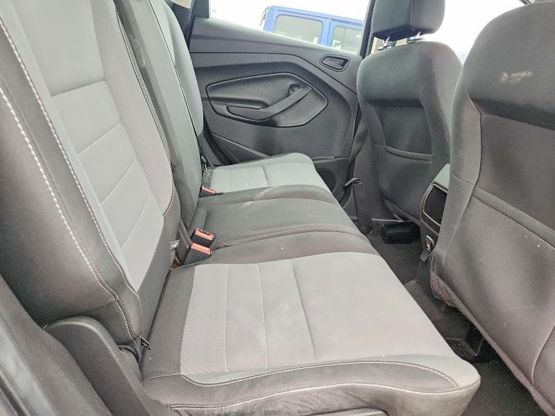 2017 FORD ESCAPE S 11