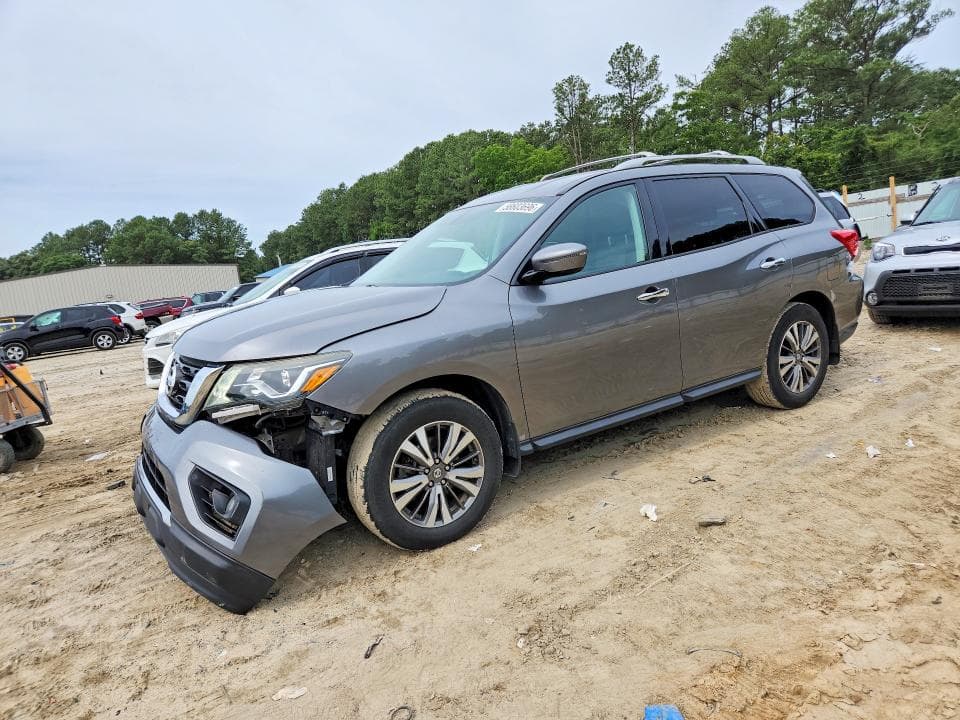 2017 NISSAN PATHFINDER 1