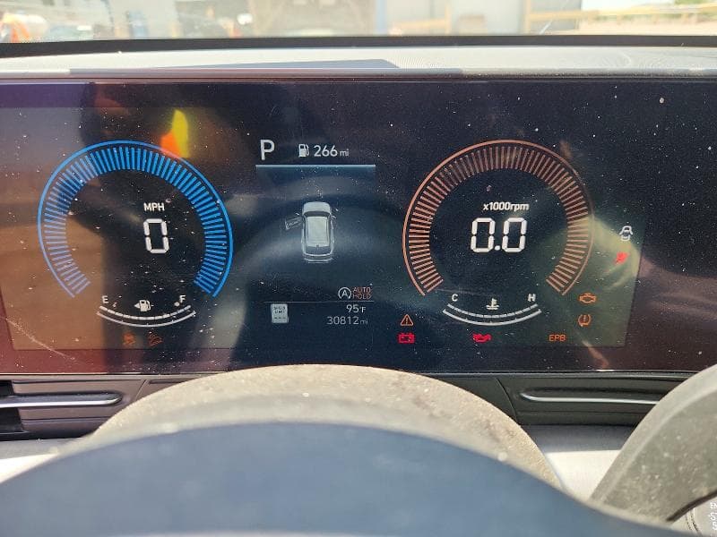 2024 HYUNDAI KONA SE SE 9