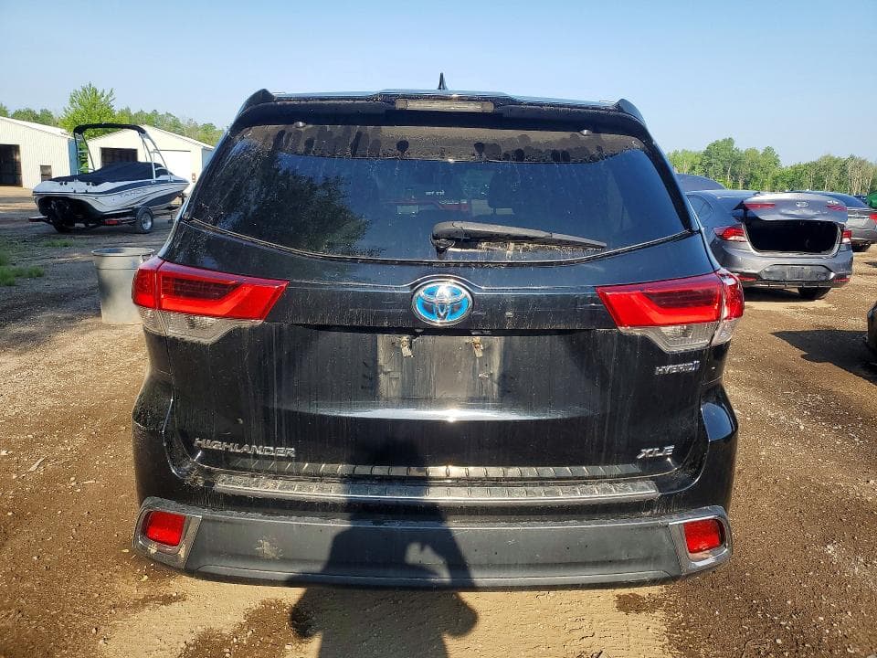 2018 TOYOTA HIGHLANDER HYBRID XLE 6