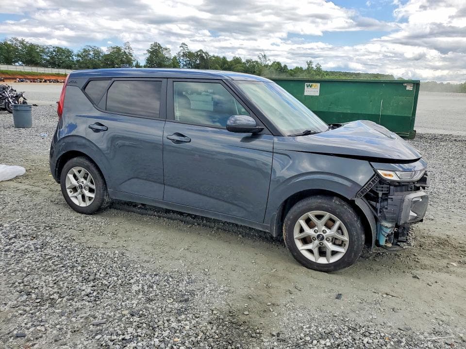 2021 KIA SOUL S S 4