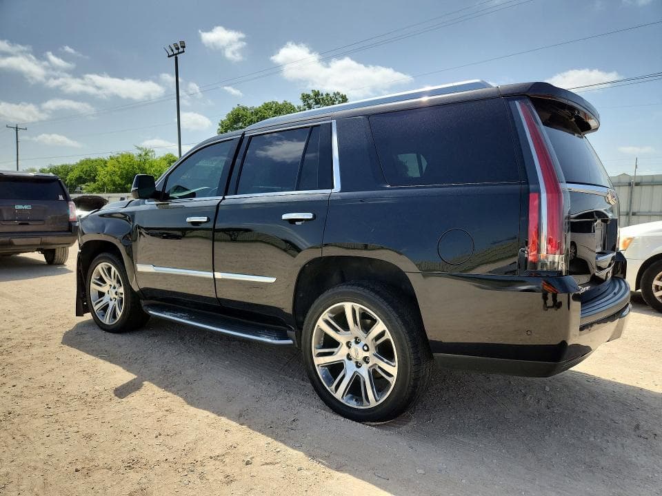 2017 CADILLAC ESCALADE LUXURY 2