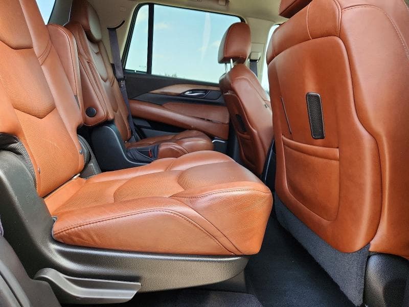 2017 CADILLAC ESCALADE LUXURY 11