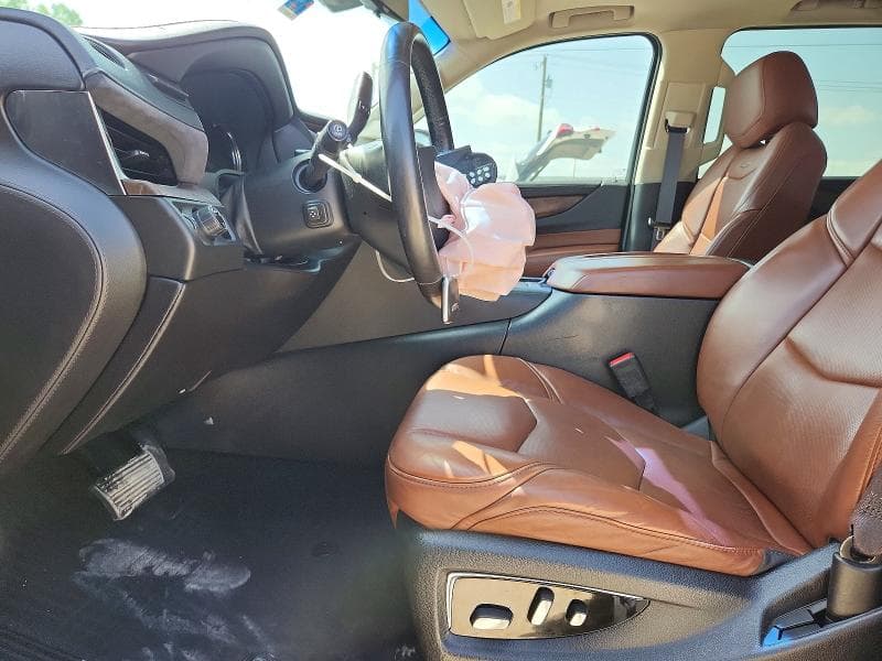 2017 CADILLAC ESCALADE LUXURY 7