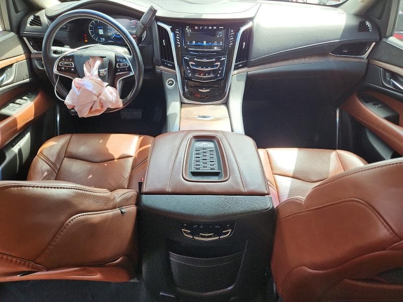 2017 CADILLAC ESCALADE LUXURY 8