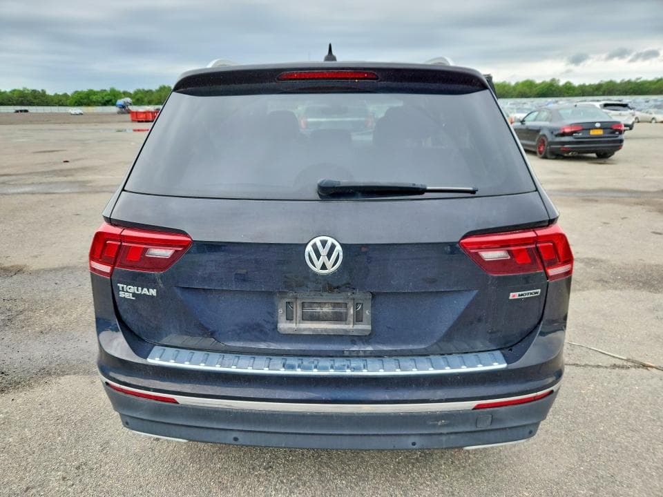 2021 VOLKSWAGEN TIGUAN SE 6