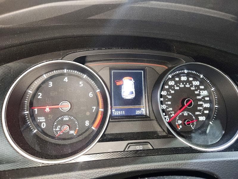 2017 VOLKSWAGEN GTI S/SE 9