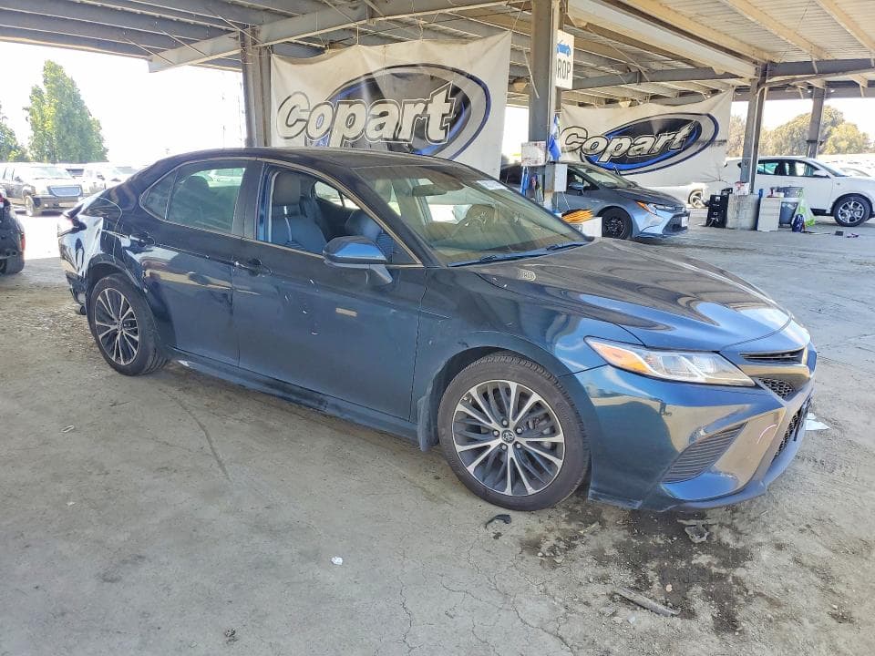 2018 TOYOTA CAMRY SE SE 4