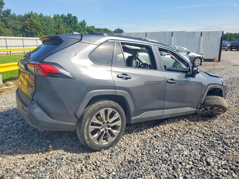 2019 TOYOTA RAV4 XLE PREMIUM XLE PREMIUM 3
