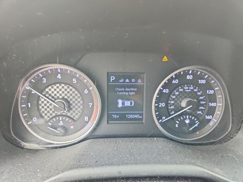 2020 HYUNDAI ELANTRA SEL 9