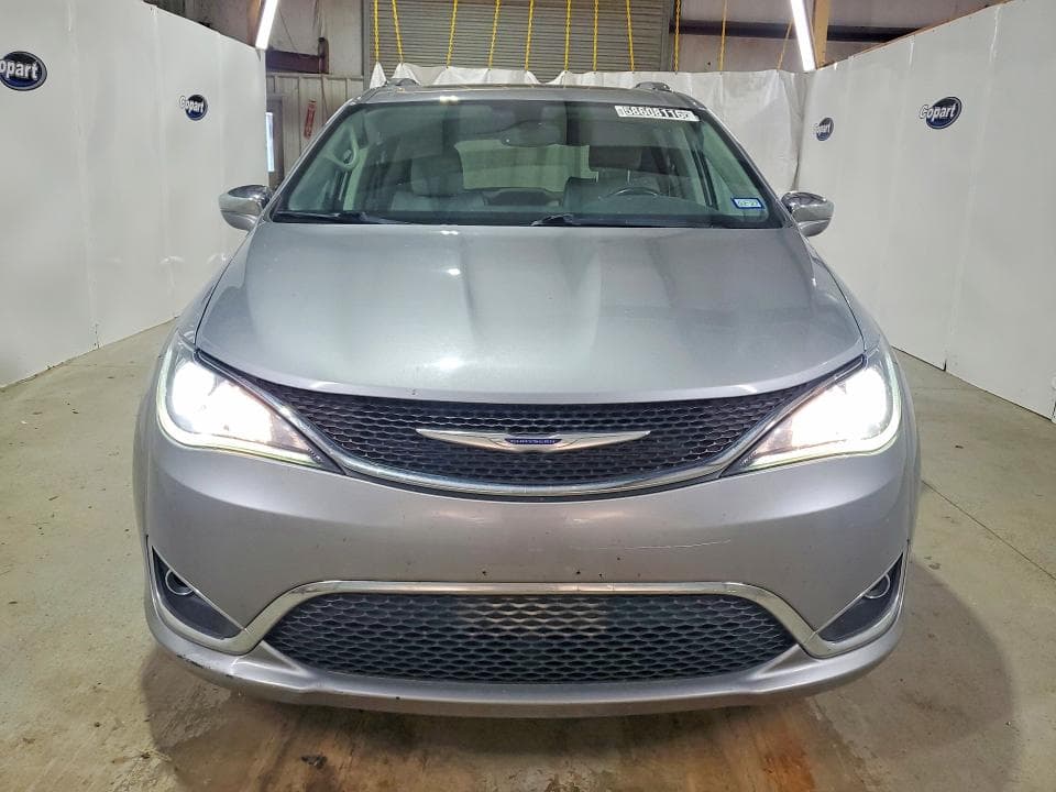 2020 CHRYSLER PACIFICA LIMITED 5