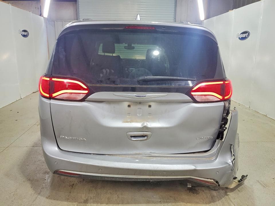 2020 CHRYSLER PACIFICA LIMITED 6