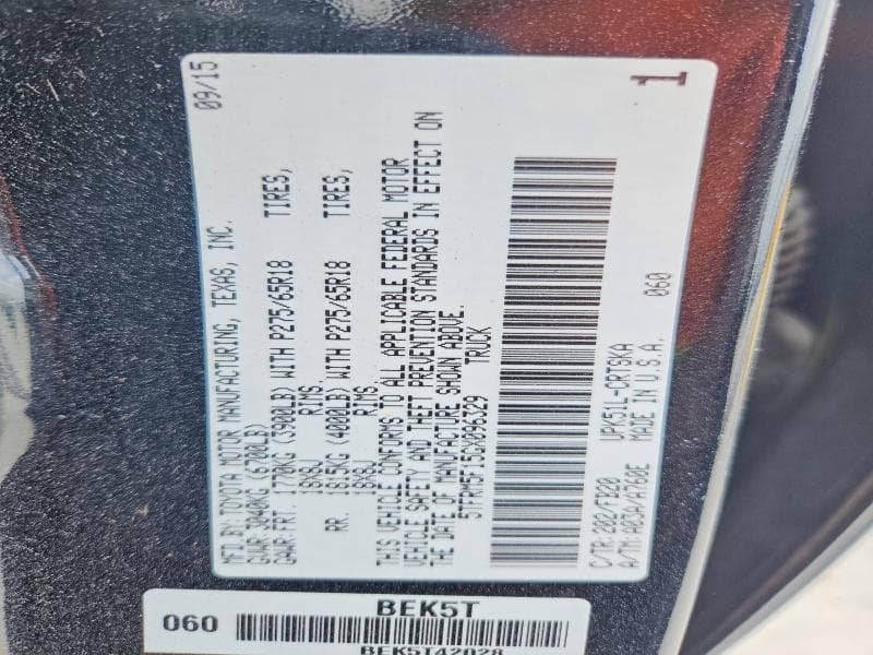 2016 TOYOTA TUNDRA SR5 12