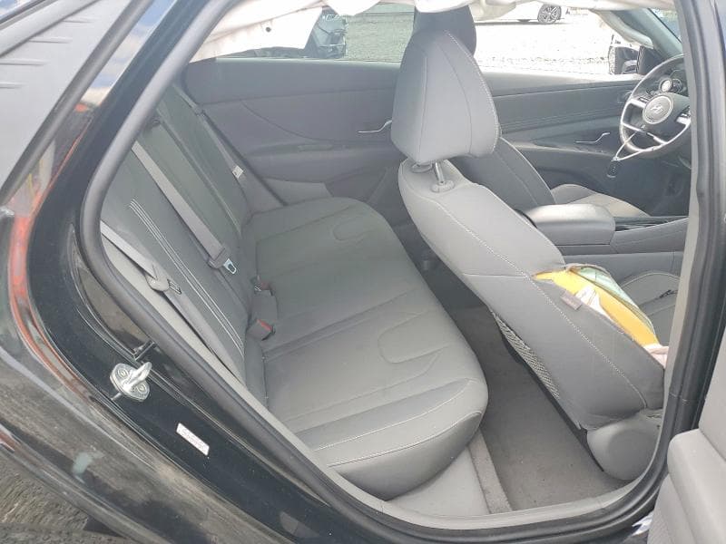 2021 HYUNDAI ELANTRA SEL 10