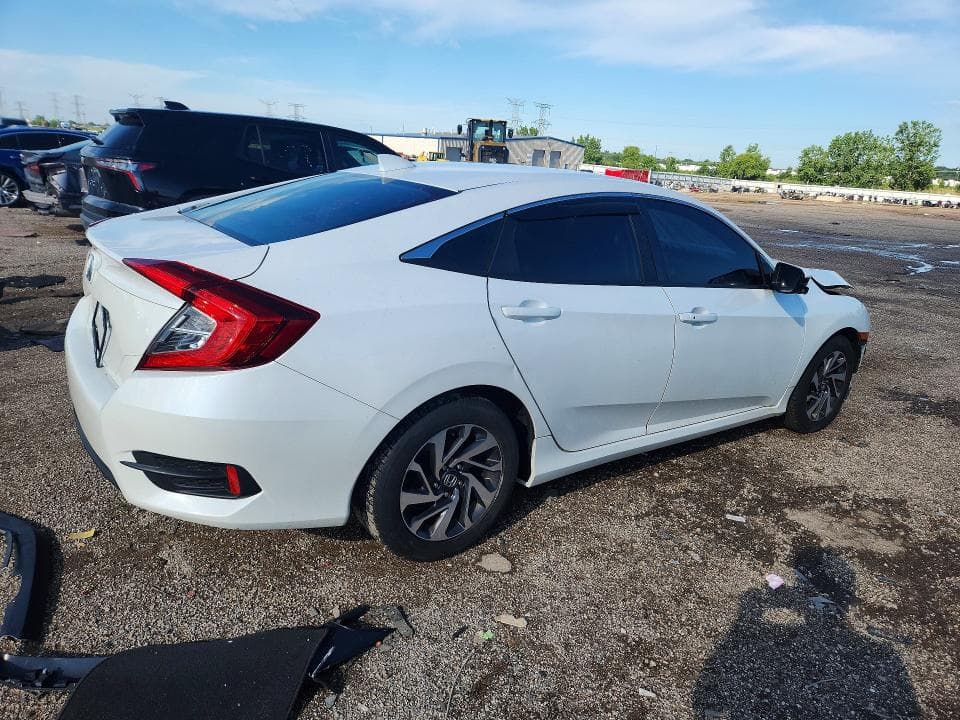 2017 HONDA CIVIC EX 3