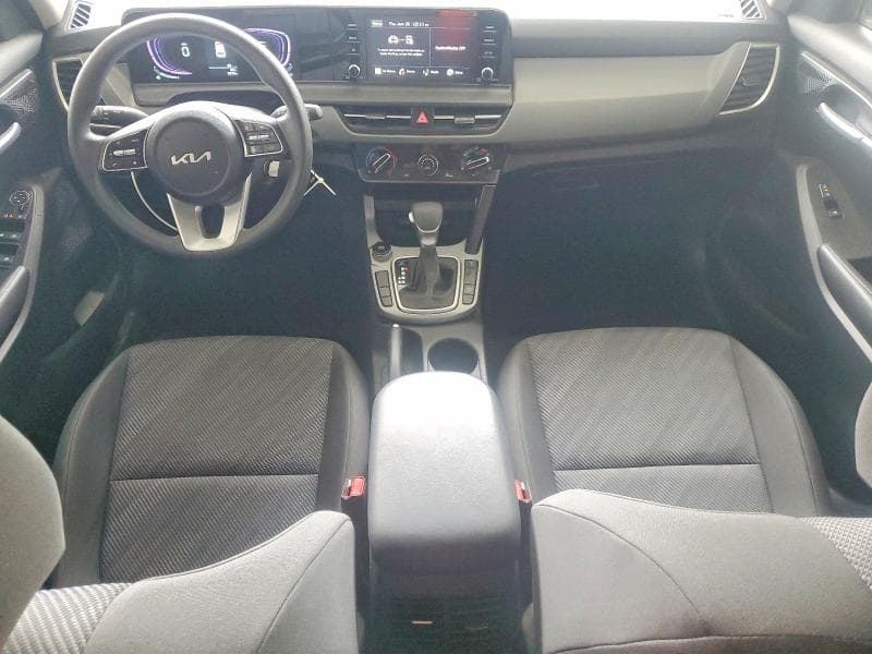 2026 KIA SELTOS LX 8