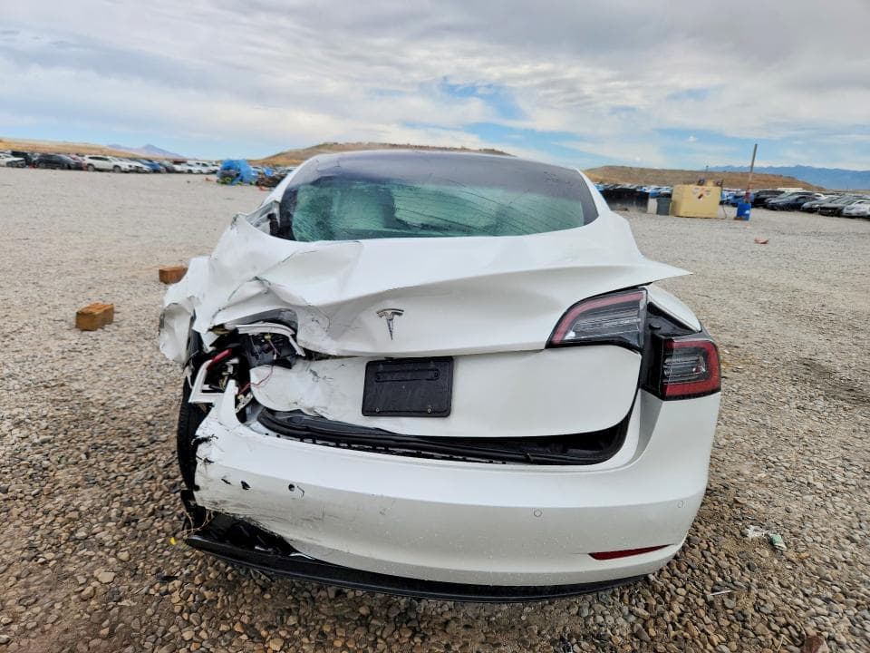 2021 TESLA MODEL 3 6