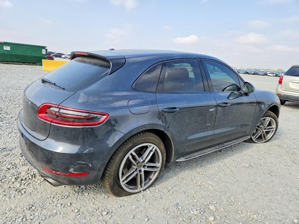 2017 PORSCHE MACAN S 3
