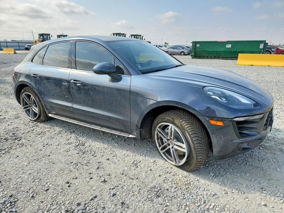 2017 PORSCHE MACAN S 4