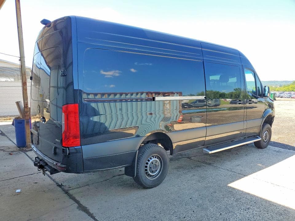 2024 MERCEDES-BENZ SPRINTER 2500 3