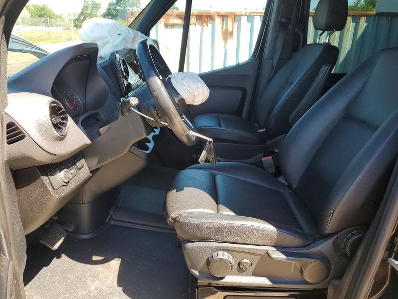 2024 MERCEDES-BENZ SPRINTER 2500 7