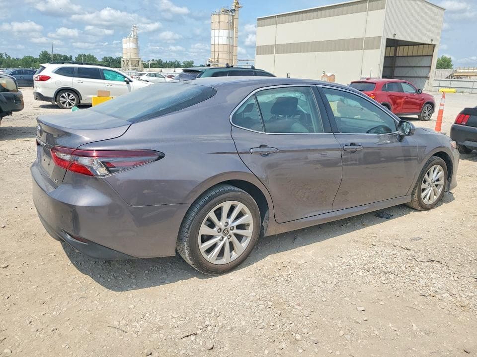 2023 TOYOTA CAMRY LE 3